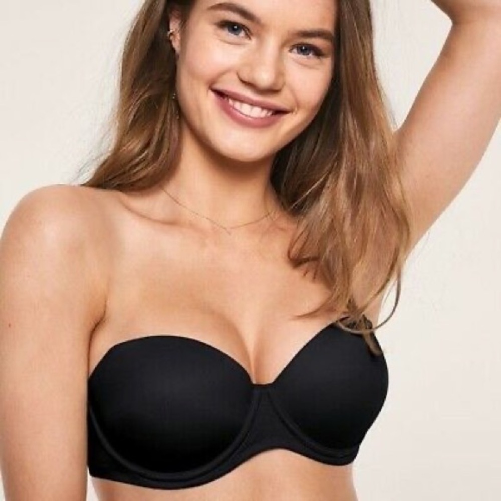 PINK Victoria’s Secret Black Strapless Push Up Bra